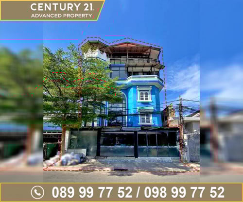 ផ្ទះវីឡា នៅជិតមហាវិថីព្រះនរោត្តម និងជិតវិទ្យាល័យព្រះស៊ីសុវត្ថិ ត្រូវការលក់បន្ទាន់ខ្លាំង