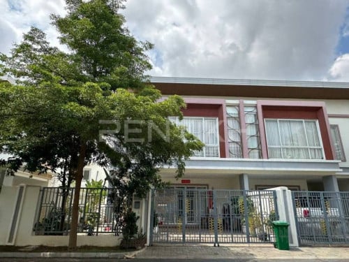 វីឡាកូនកាត់សម្រាប់ជួលនៅបុរីអ័រគីដេ​ជ្រោយចង្វារ