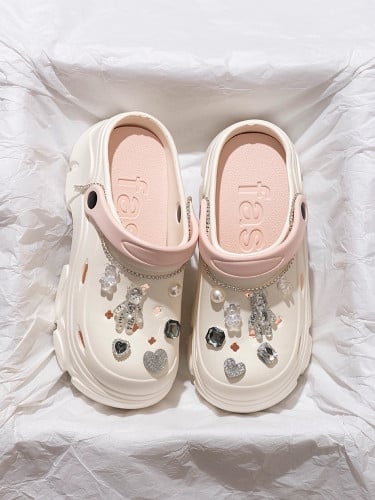 ស្បែកជើងនារី