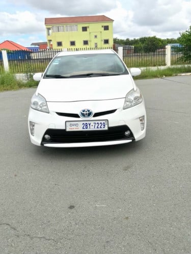 ឡានលក់ 2011ឡេីង2013