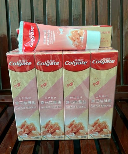 ថ្នាំដុសធ្មេញ Colgate អំបិល Himalayan