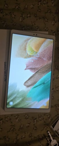 ថ្មី Galaxy Tab A7 Lite 3/32G ដាក់ស៊ីមបាន 100$ (nego)