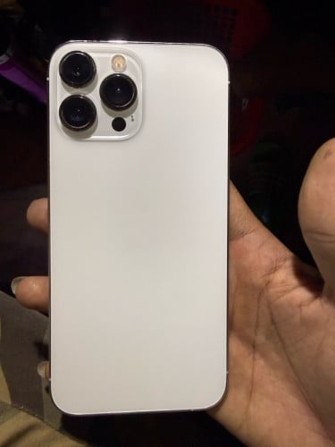 លក់​iphone 13pro max 256g by passអត់ស្កែន​ ប្រេីបានតែwifi អាចភ្ចាប់ទៅទូរសព្ទ័មួយទៀតបាន