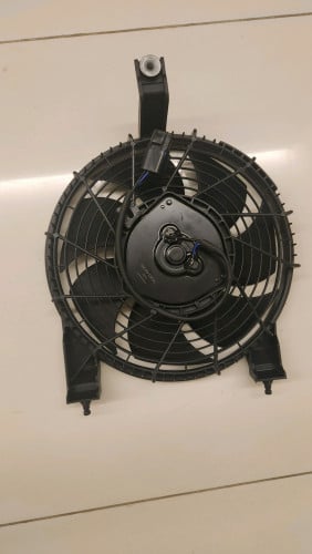 កង្ហារទុងទិក Land Cruiser ថ្មី កម្មង់មកលើស