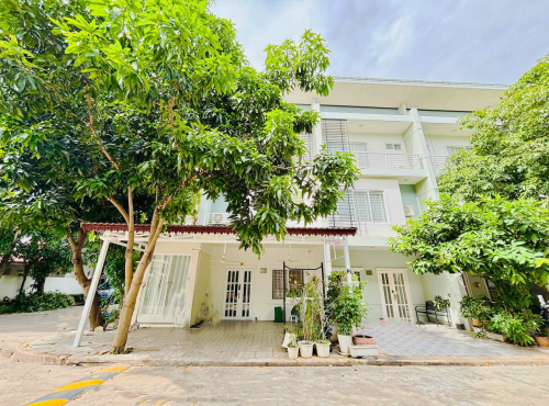 វីឡាកូនកាត់ LC2 សម្រាប់លក់ | Link Villa LC2 for Sale (ផ្ទះកែង)