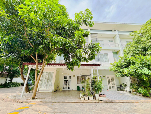 វីឡាកូនកាត់ LC2 សម្រាប់លក់ | Link Villa LC2 for Sale (ផ្ទះកែង)