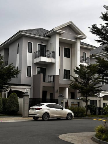 📍ផ្ទះលក់បន្ទាន់​ វីឡាភ្លោះ ក្នុង​ បុរីភ្នំពេញផាក​6A គម្រោងចំប៉ា