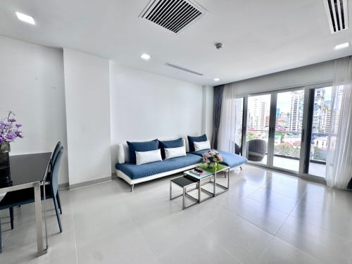 Beautiful Modern 1BR Apt For Rent- BKK1 Central