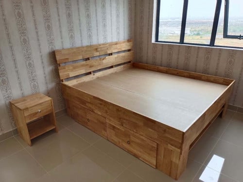 Bed 180x200 Rubber wood