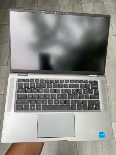 Dell latitude 9520 ស្អាត