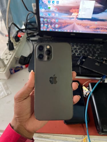 iPhone 12 Pro Max zin 256g LL/A តួរស្អាត90% តម្លៃ 330