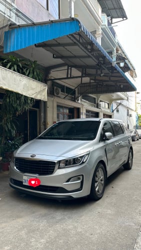 Kia carnival 2019 សាំង ថ្មី (ទើបបាន4ម៉ឺនគីទ្បូ )