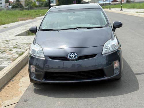 TOYOTA PRIUS 2010 Option 3 Solar មេឡានCAកាលីមូលគ្មានប្រវត្តបុកប៉ះ តម្លៃ17xxx$ចរចា