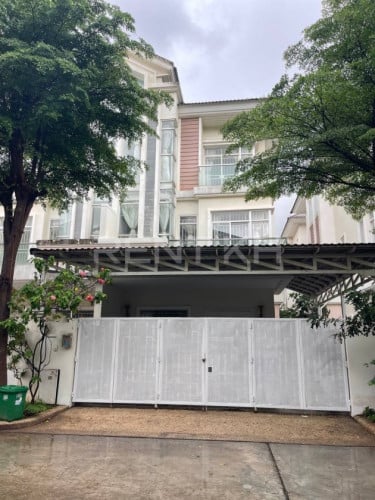 Twin Villa for Rent at Borey