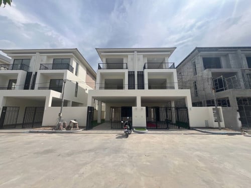 Urgent Sale 247,000$