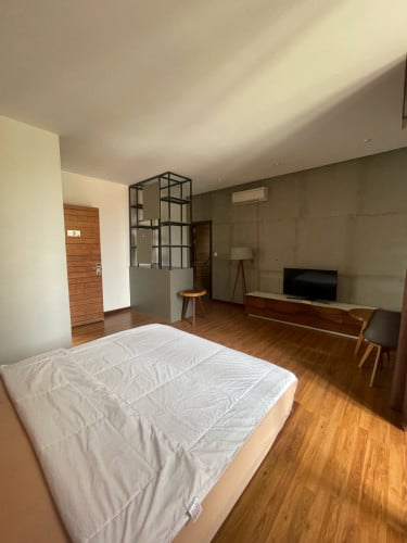 Western style Exclusive Studio Apartment for Rent-Salakomreuk