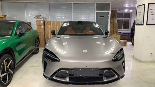 Xiaomi YU7 High-Est Options • Option floating Logo 670km មកដល់ 22/12/2025 កក់មុនតម្លៃពិសេស