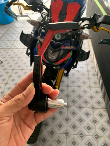 កែងដៃលេង