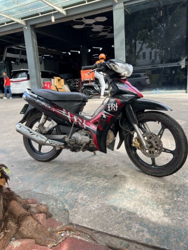 ស៊ូរុស015