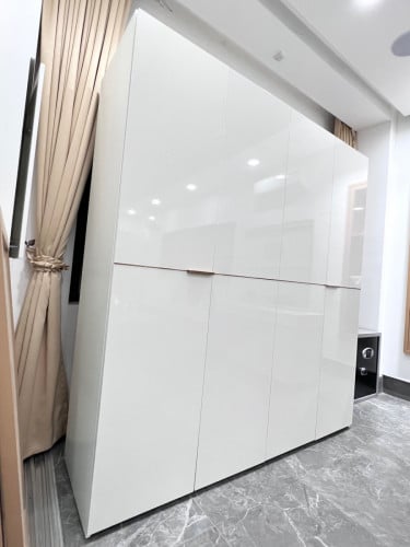 បណ្ដោយ 200m ទទឹង 235m