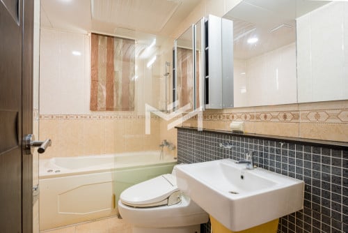 ខុនដូរសម្រាប់លក់-3 BR Condo For Sale in De Castle Royal 📍