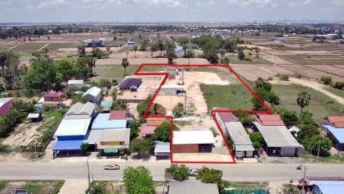 ដីលក់បន្ទាន់ ! តម្លៃក្រោមទីផ្សារ នៅបណ្តោយផ្លូវ42 សង្កាត់ពន្សាំង, ខណ្ឌព្រែកព្នៅ, រាជធានីភ្នំពេញ