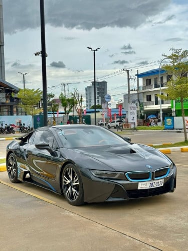 ឡានលក់ Bmw I8 2015 ឡានមូល តម្លៃ 40000$ 