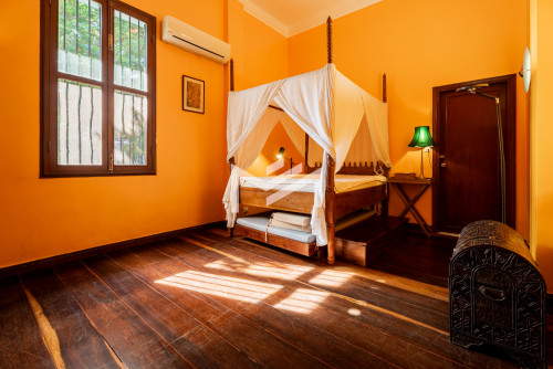 វីឡាសម្រាប់លក់-French Colonial Villa 📍