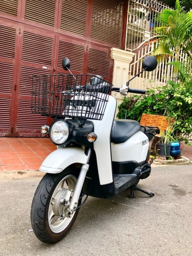 មានលក់ម៉ូតូថ្មីតម្លៃធូរៗមានពន្ធកាតគ្រី ម៉ាកHONDA BENLY ឆ្នាំ2012 កម្លាំង110cc ប្រទេសជប៉ុន