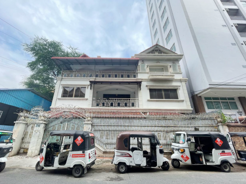 វីឡាសម្រាប់ជួល | Villa for Rent