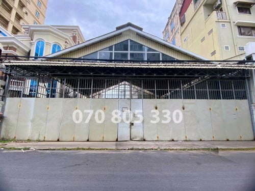 ឃ្លាំងសំរាប់ជួល | Warehouse for rent