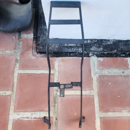 កាងចាប់ធុង yamaha Mslaz