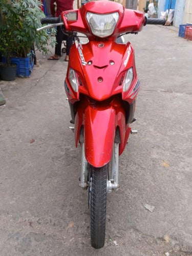 390$ ម៉ូតូម៉ាស៊ីនតាន់ទឹកថ្នាំស៊ីមួយជុំភ្នំពេញ