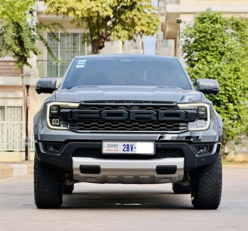 Ford Raptor 2023 ម៉ាស៊ីន​ ប្រើ​សាំង​ ទឹកថ្នាំសុីនមួយជុំ​ ម្ចាស់​ដើម​ទី​មួយ​ ប្រើ​បាន​2មុឺនគីឡូជាង​