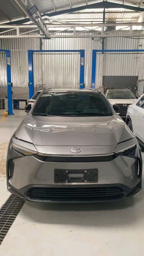 good condition 2024 used Toyota BZ4X max