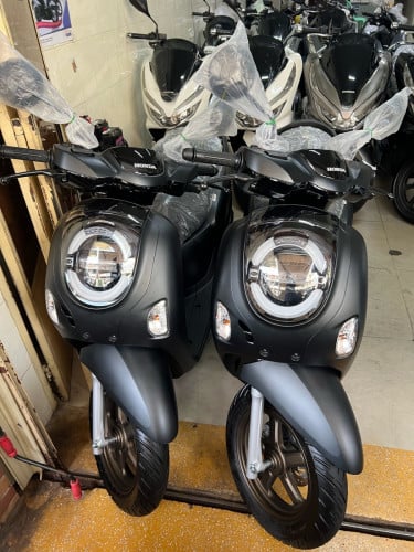 HONDA SCOOPY សេរី2025