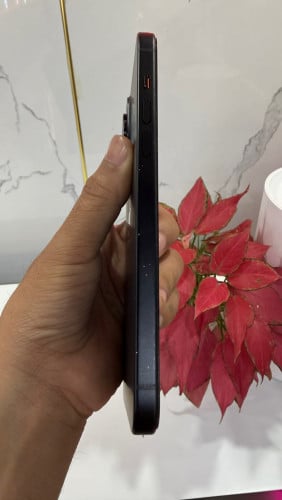 iPhone 15plus ពណ៌ខ្មៅ128g ថ្ម90% (ស្ទើរតួតិចតួច)តម្លៃចរចាបាន