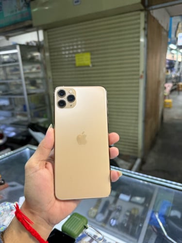 Iphone11pro max 64G Bypass WiFi ម៉ាសុីនអេក្រង់ស្រុីន ប្រើបានWiFi