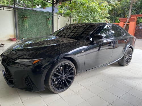 Lexus IS 200T ឡើង 2023 តំលៃ 28,700$ ចរចារ