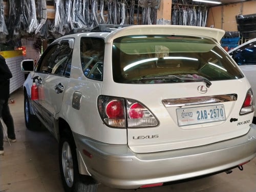 LEXUS RX 300 ប៉ុង 2