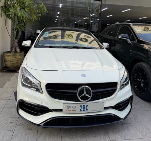 Mercedes CLA250 up 45
