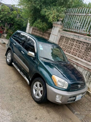 Toyota​ ​RAV ឆ្នាំ01
