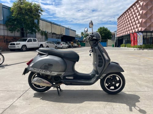 Vespa gts ឯកសារគ្រប់ សាង