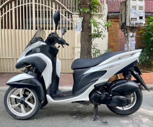 Yamaha TRICITY (125cc, 2015) have all documents