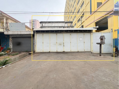 ផ្ទះសម្រាប់ជួលលើផ្លូវ២៧១ ខណ្ឌចំការមន