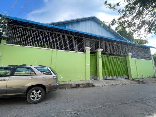 ឃ្លាំងជួល បឹងសាឡាង