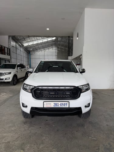 ខ្ចីញេញ Ford 2022 XLT 3.2 Full ក្លុបក្រោយ