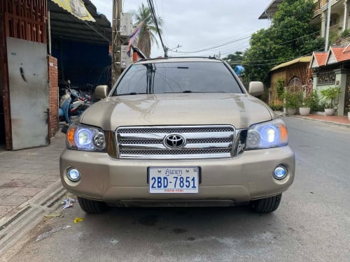 ឡានToyota Highlanderឆាំ្ន2005