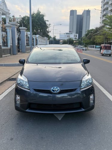 ឡានលក់ Toyota Prius 010 Option 05 ឡានមូលអត់ប៉ះបុក ក្រដាស់ពន្ធ