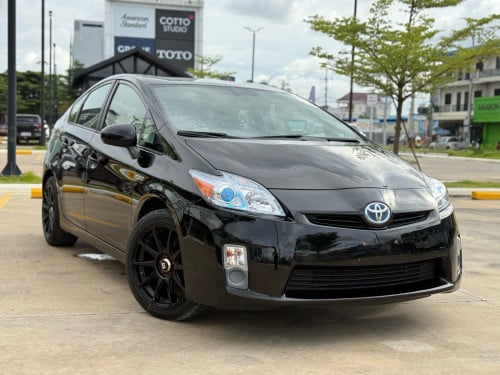 2010 Toyota Prius Option 3 ឡានមូល